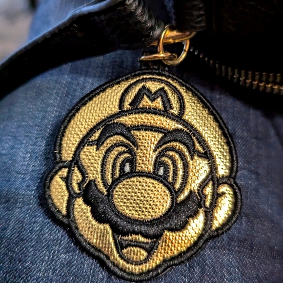 Danielle Nicole Crossbody Bag with Super Mario Design - Picture 3 of 9